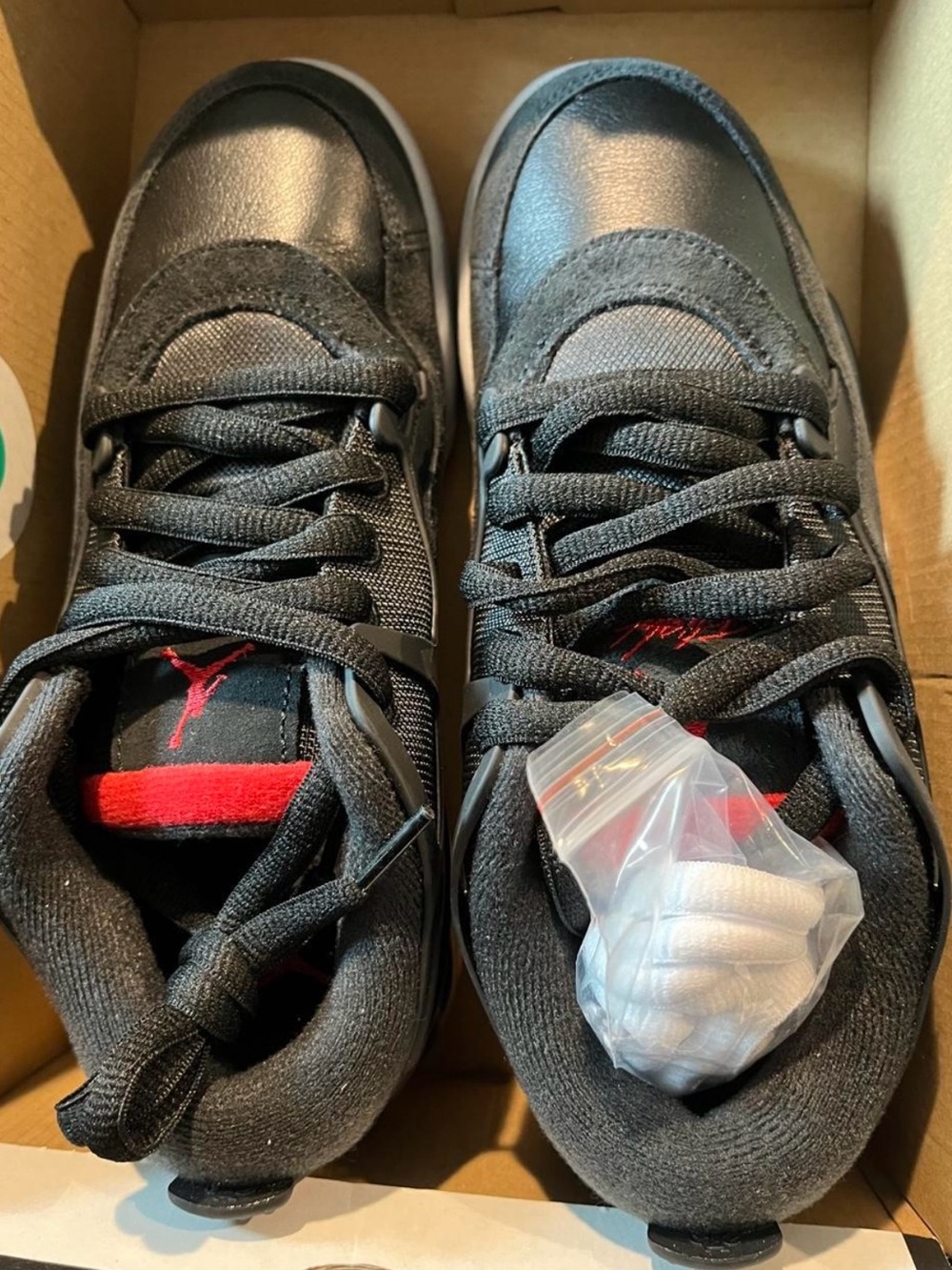 Nike Air Jordan 4 RM Box has no lid Shoes are brand new in original box